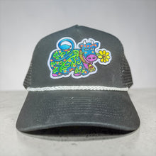 Cargar imagen en el visor de la galería, Blü Cow Trucker Hat