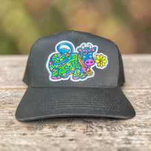 Cargar imagen en el visor de la galería, Blü Cow Trucker Hat
